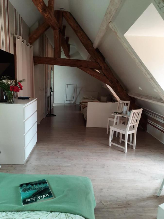 La Maison Genevier - Chambre La Family Montreuil-en-Touraine 外观 照片